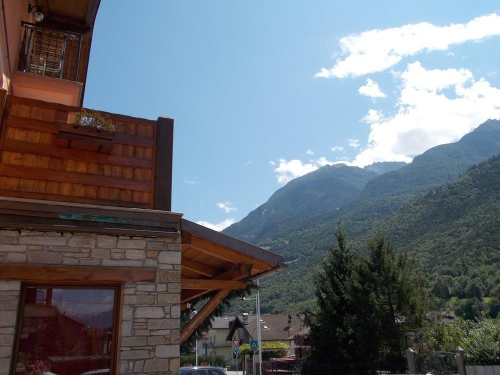 Sottosopra Alps Apartments & Rooms Charvensod Eksteriør bilde